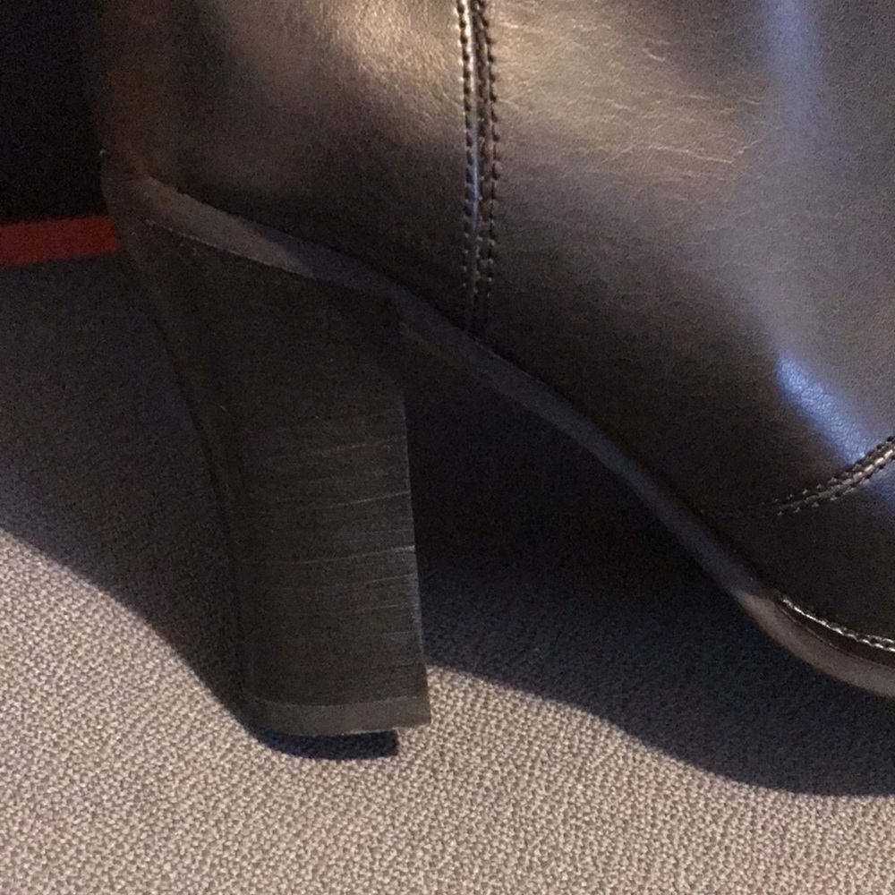 NEW NEVER WORN. - Picture 11 of 11